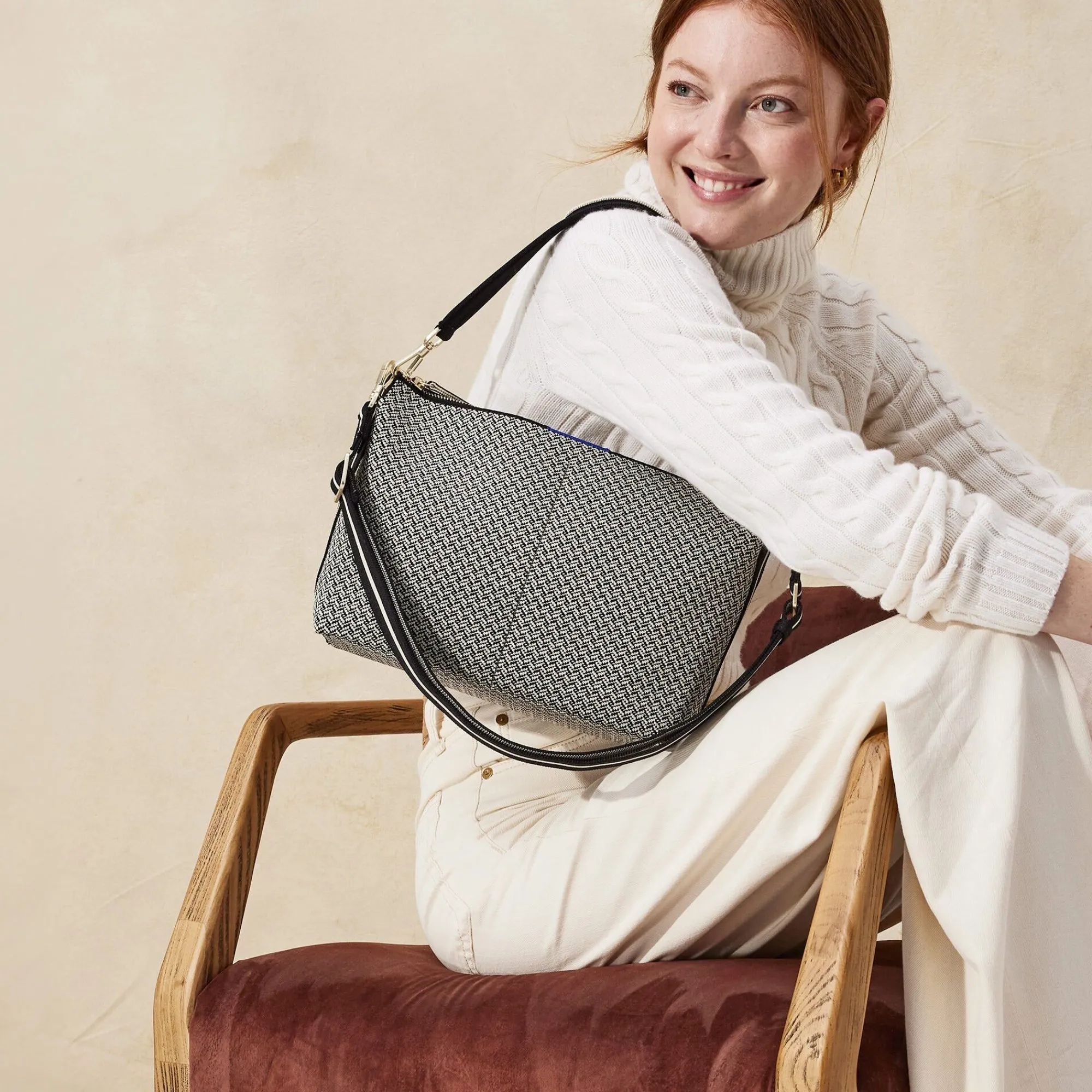 Rothy's Crossbody & Belt Bags^The Daily Crossbody Black Mist Herringbone
